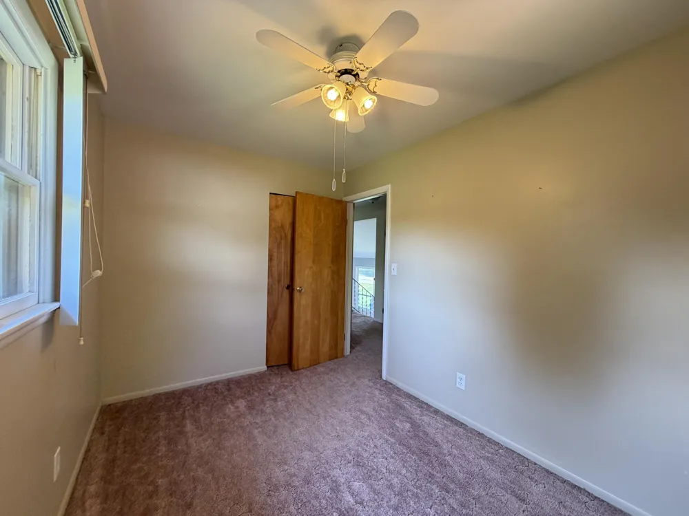 404 Reinberg Avenue Scottville, MI 49454