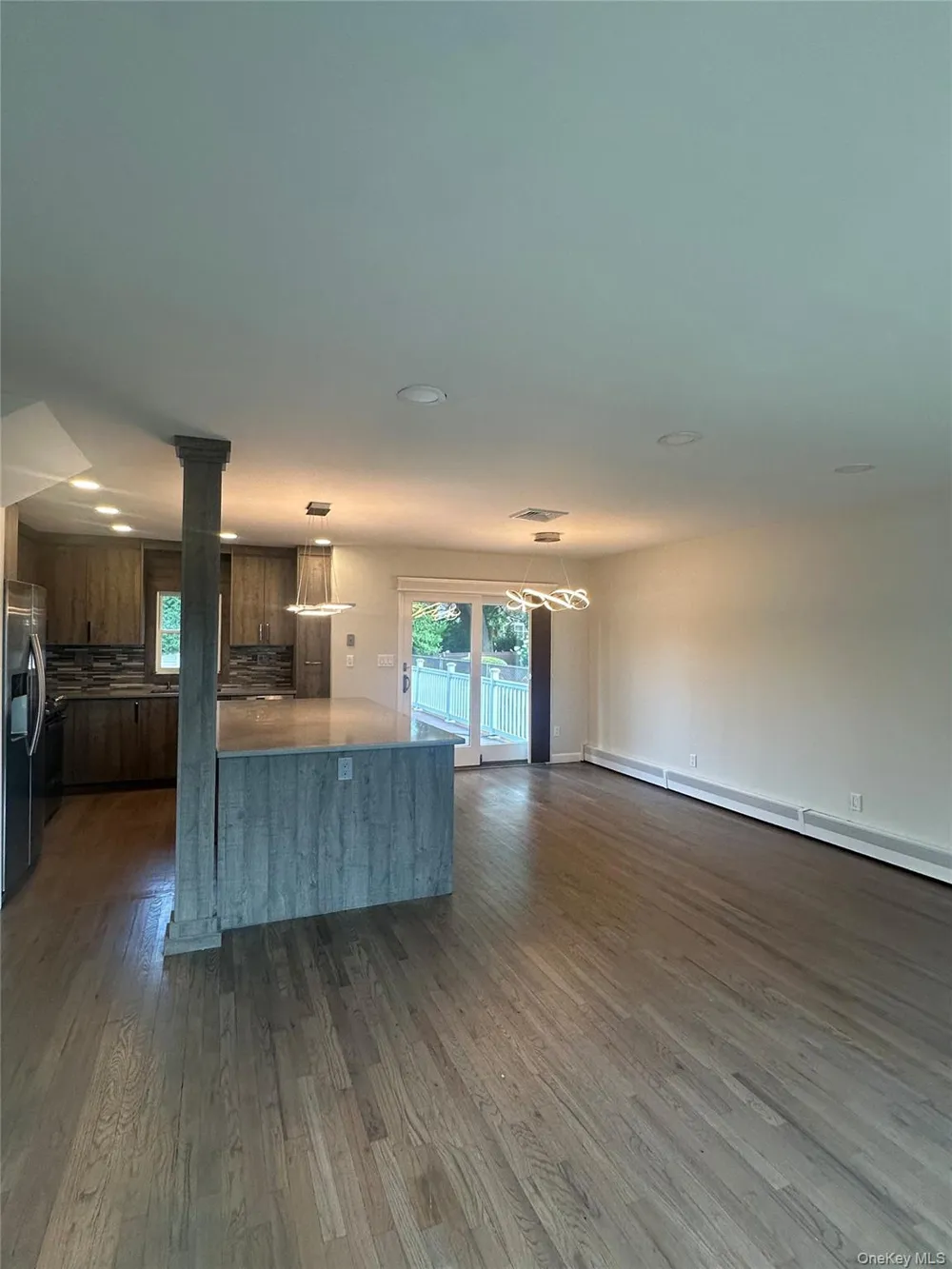 25 Cumberland Road Jericho, NY 11753