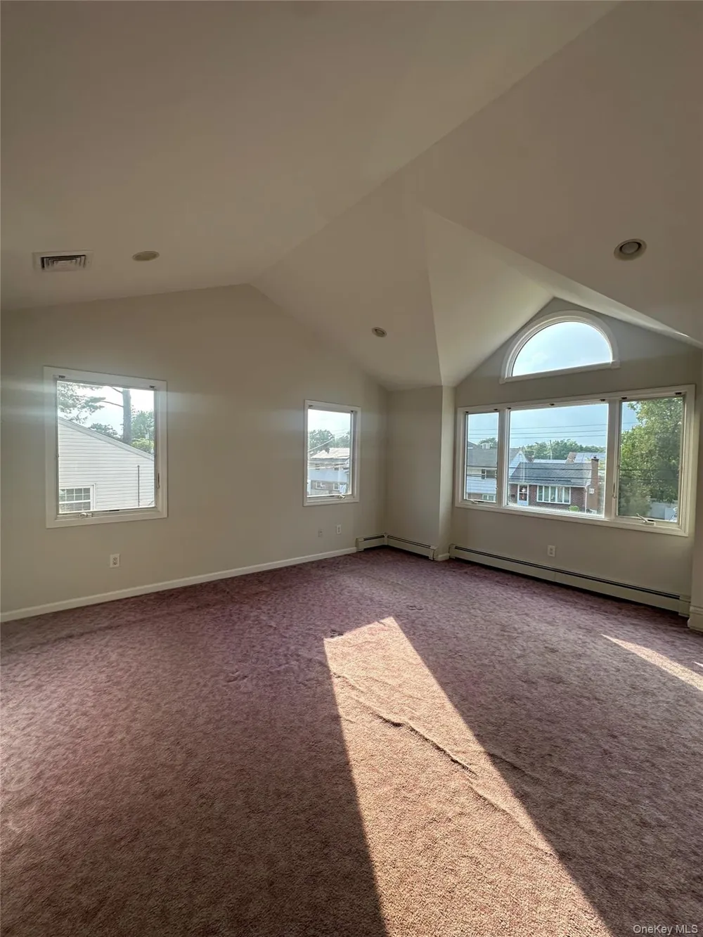 25 Cumberland Road Jericho, NY 11753