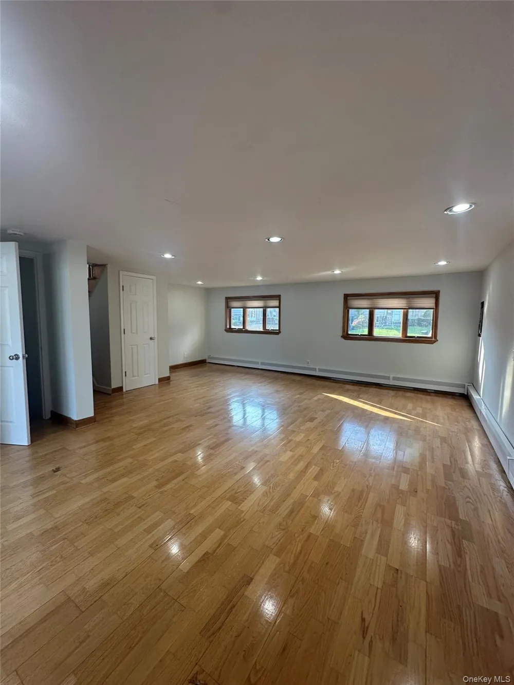 25 Cumberland Road Jericho, NY 11753