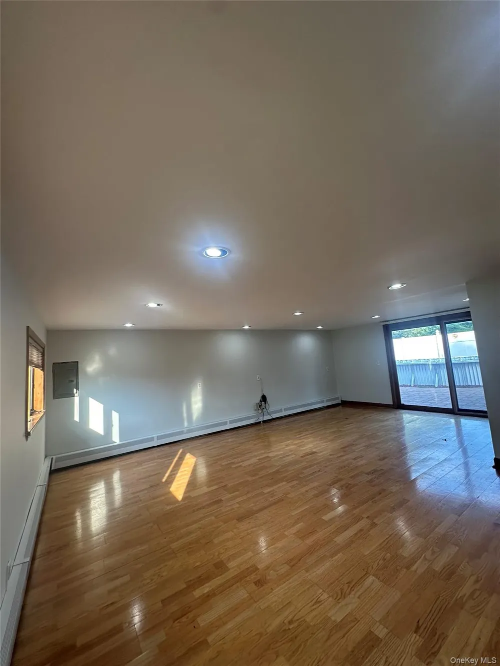 25 Cumberland Road Jericho, NY 11753