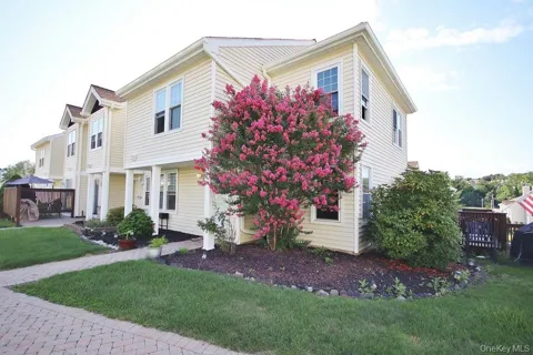 1310 Whispering Hills