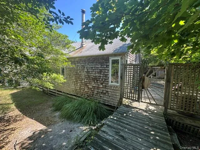86 Gerard Walk Cherry Grove, NY 11782