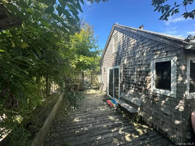 86 Gerard Walk Cherry Grove, NY 11782