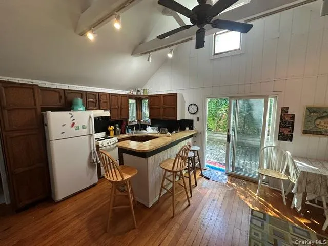 86 Gerard Walk Cherry Grove, NY 11782