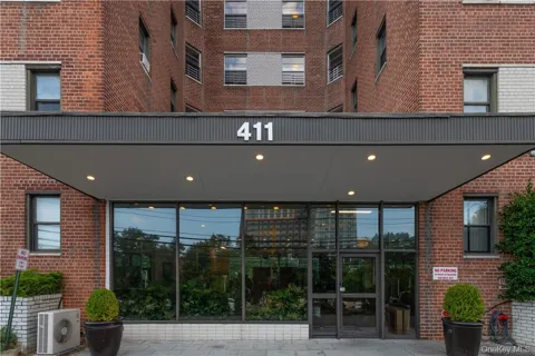 411 Bronx River Road #9A