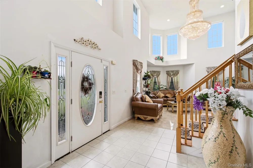 2 Sherwood Drive Shoreham, NY 11786