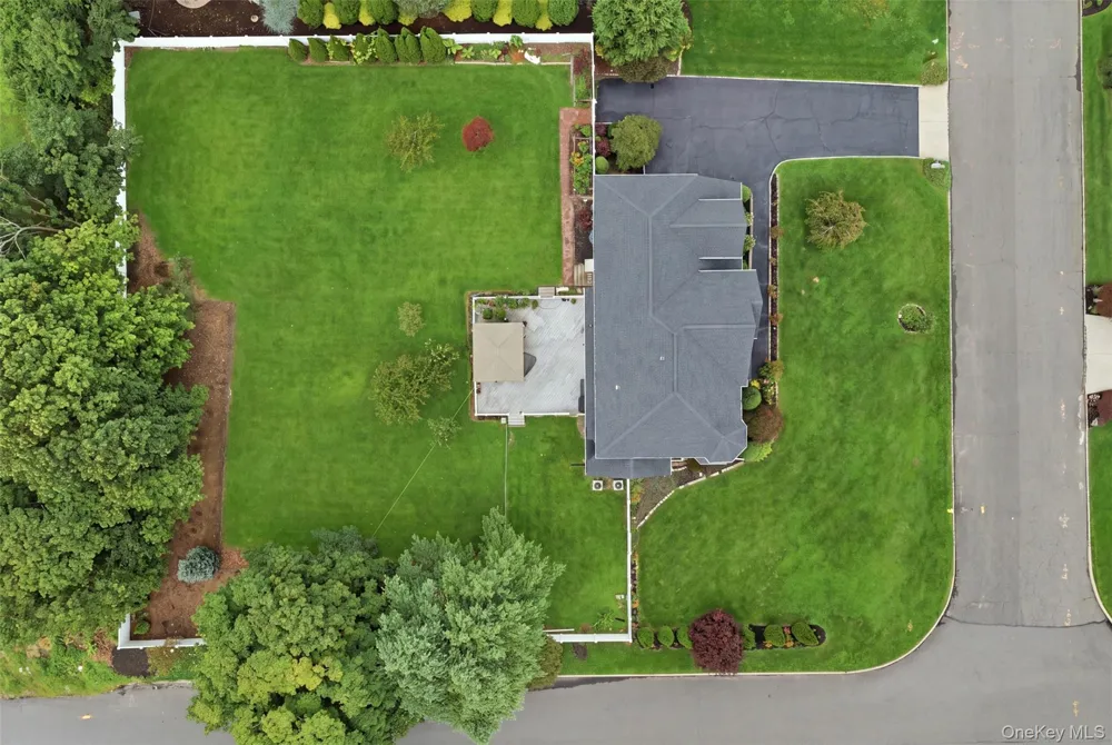 2 Sherwood Drive Shoreham, NY 11786