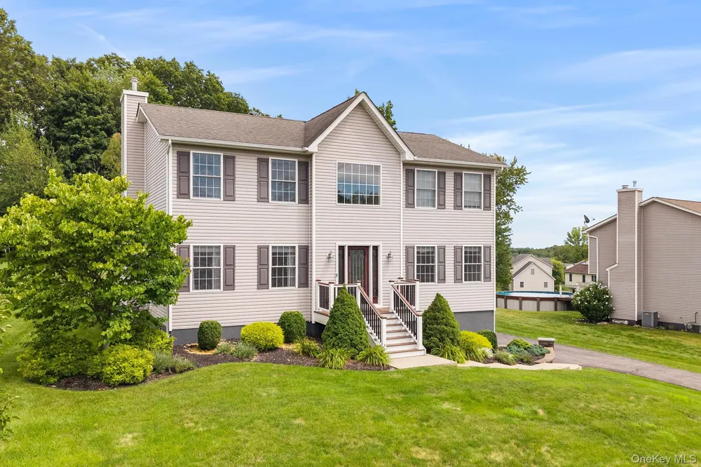 6 Apple Lane Highland, NY 12528