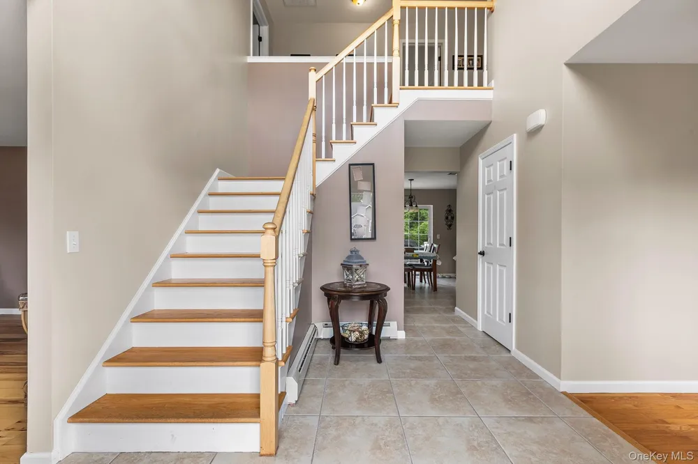 6 Apple Lane Highland, NY 12528