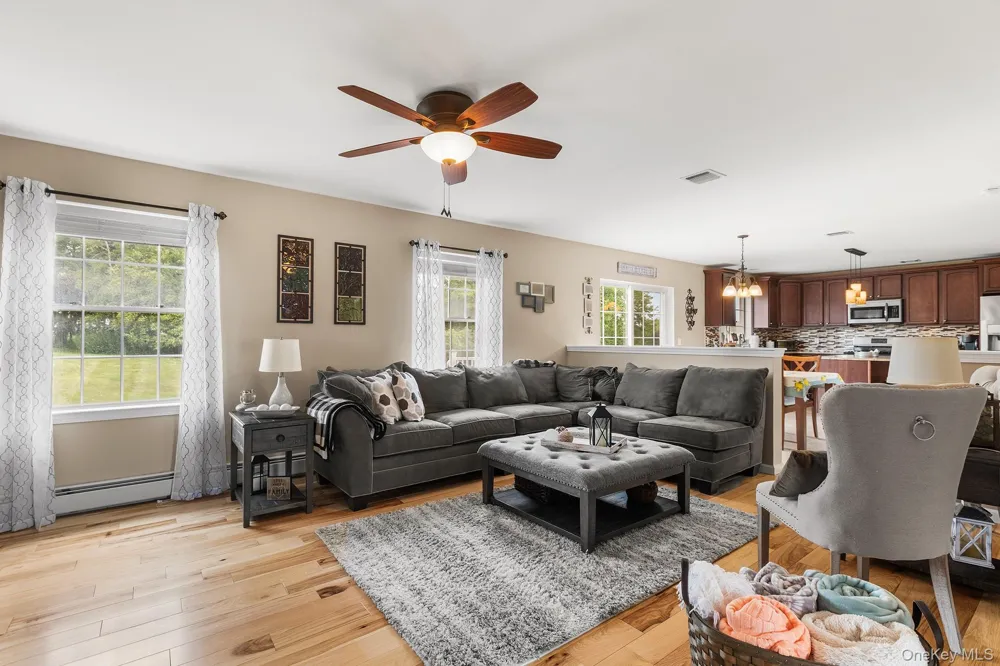6 Apple Lane Highland, NY 12528