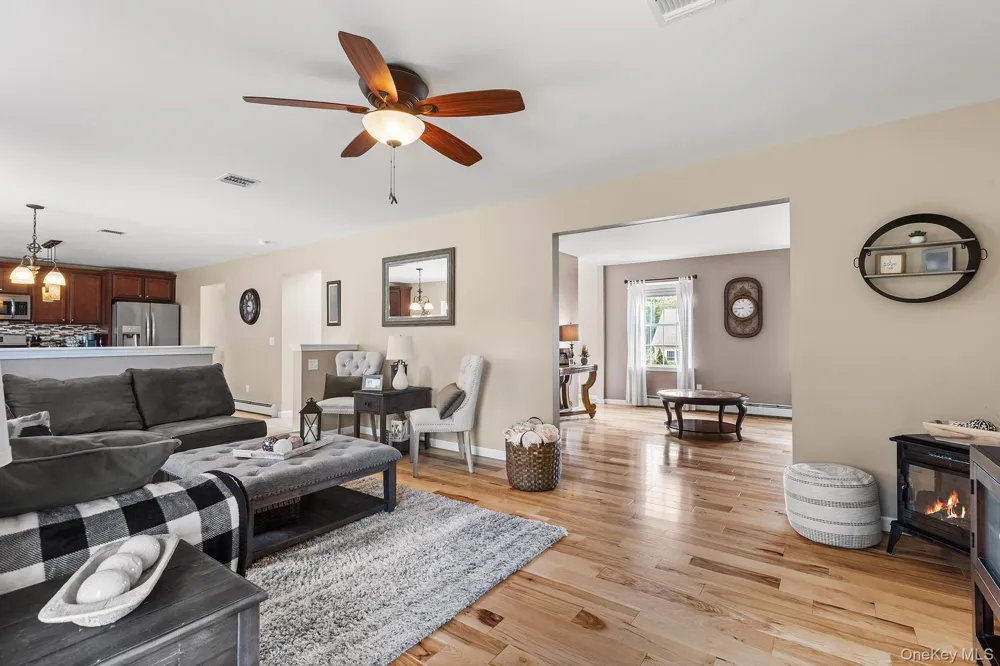 6 Apple Lane Highland, NY 12528