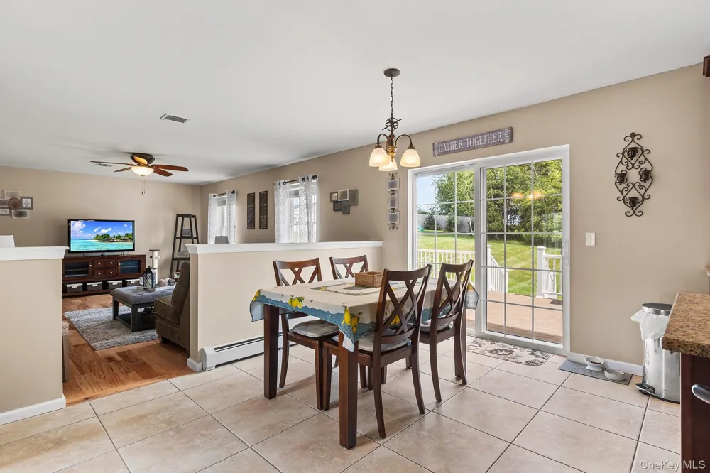6 Apple Lane Highland, NY 12528