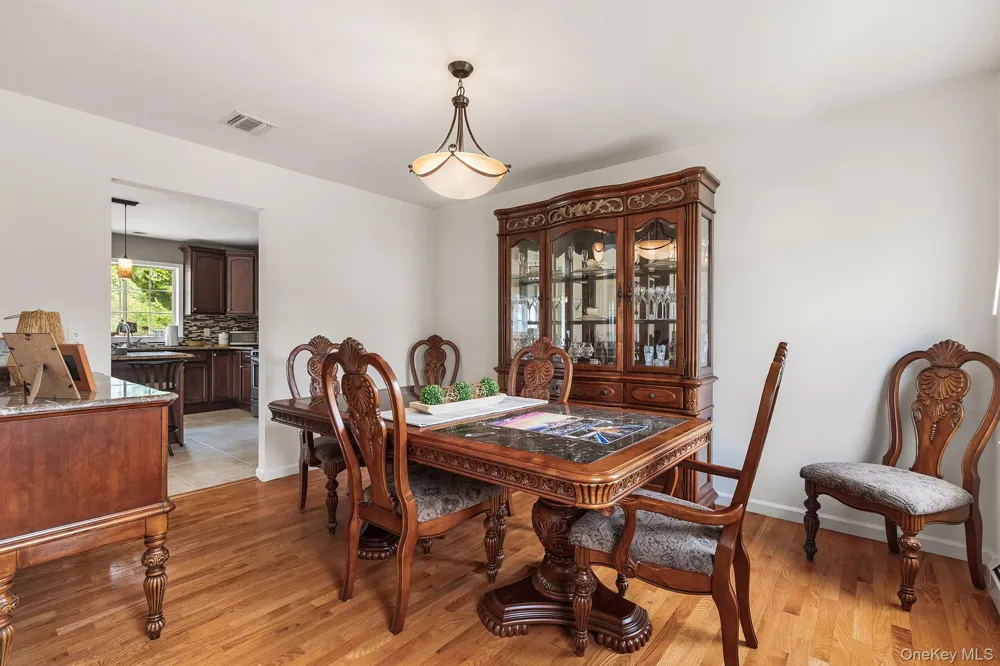 6 Apple Lane Highland, NY 12528