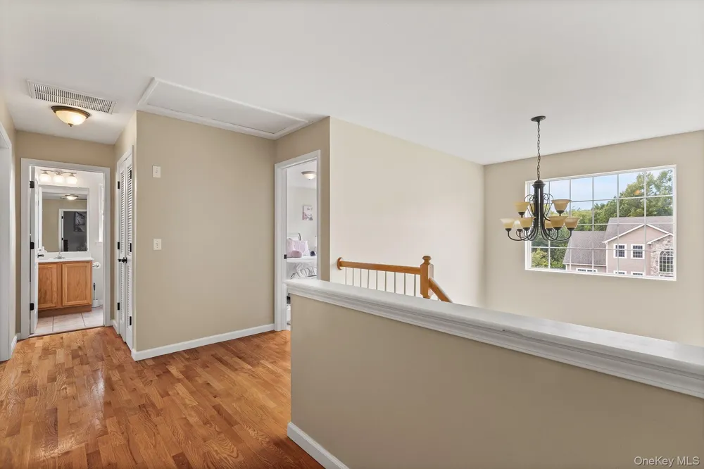 6 Apple Lane Highland, NY 12528