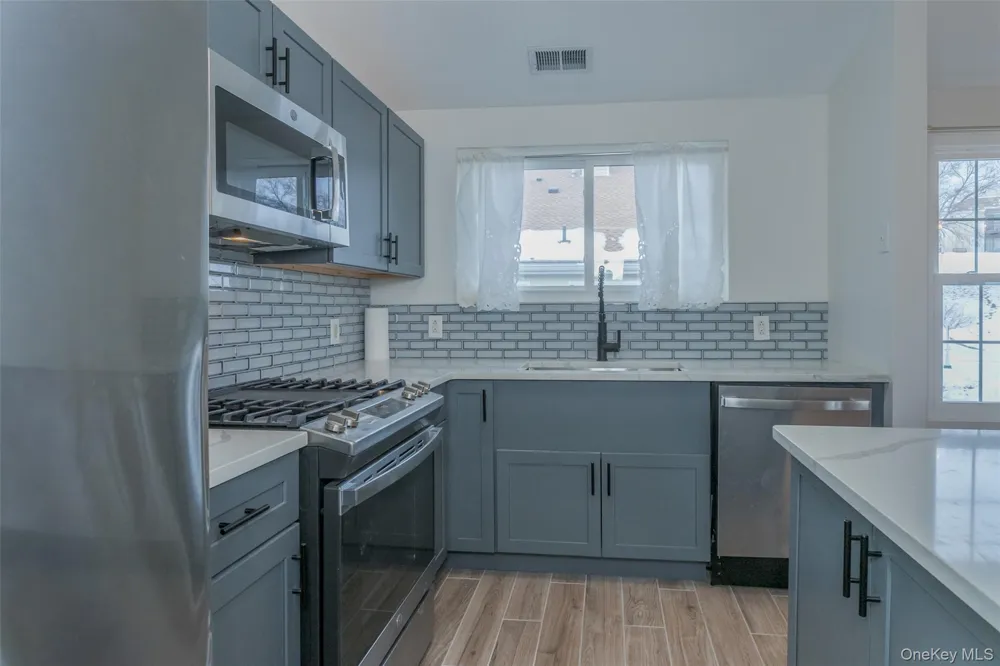 2113 Whispering Hills Chester, NY 10918