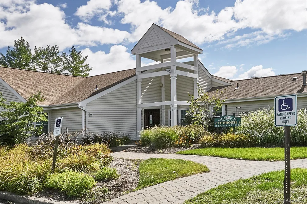 2113 Whispering Hills Chester, NY 10918