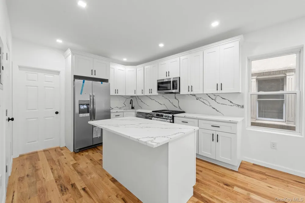 131-19 86th Road Richmond Hill, NY 11418