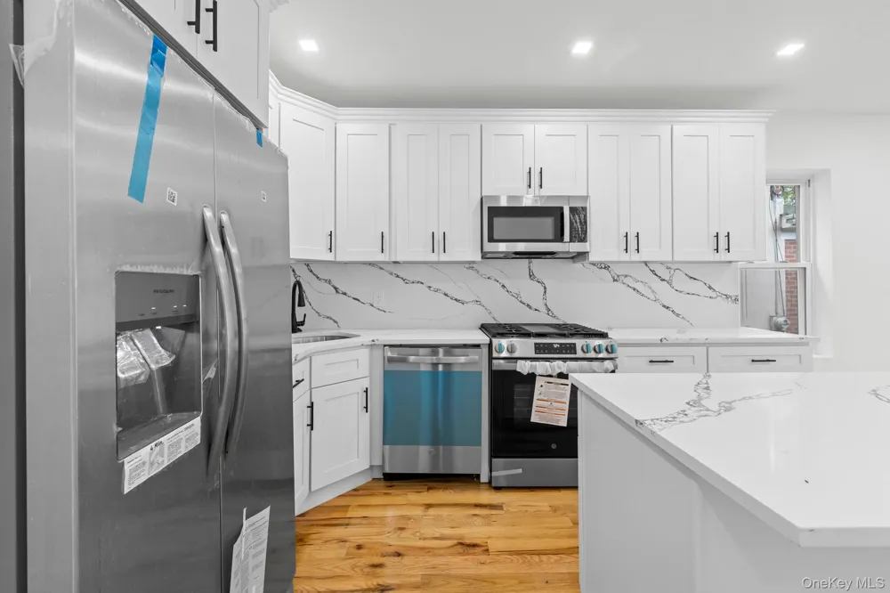 131-19 86th Road Richmond Hill, NY 11418
