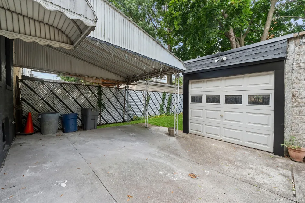 131-19 86th Road Richmond Hill, NY 11418