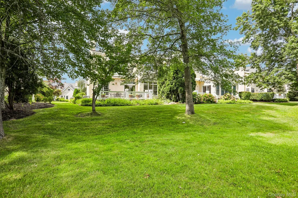 15 Doral Greens Drive E Rye Brook, NY 10573