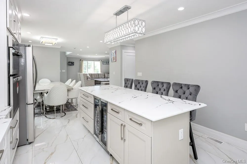 42 Celler Avenue New Hyde Park, NY 11540