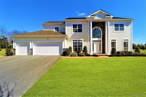 29 Hamlet Woods Drive