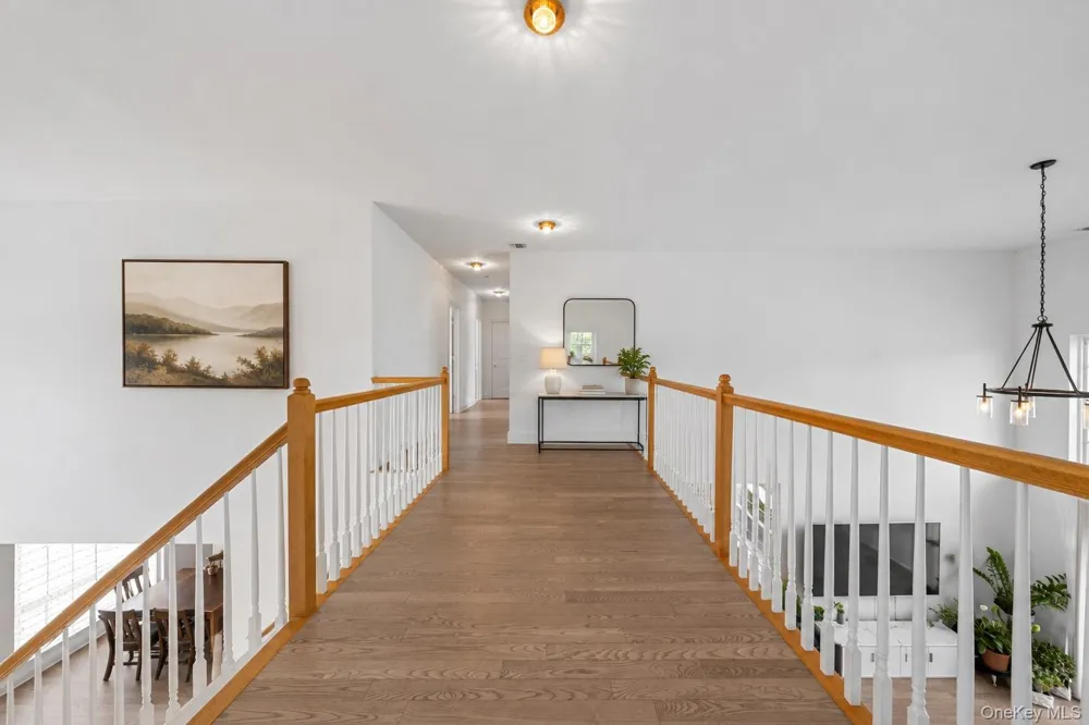 29 Hamlet Woods Drive Saint James, NY 11780