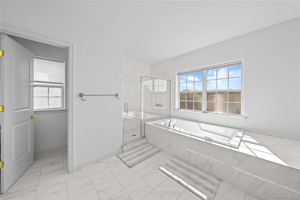 29 Hamlet Woods Drive Saint James, NY 11780