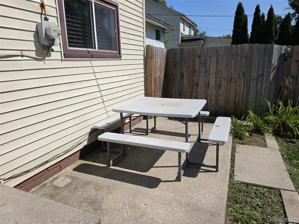 4930 Campbell Street Dearborn Heights City, MI 48125