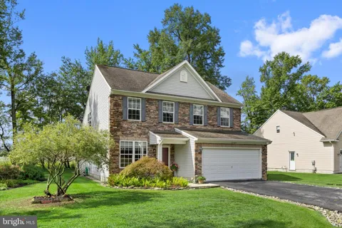 23085 PINE RUN