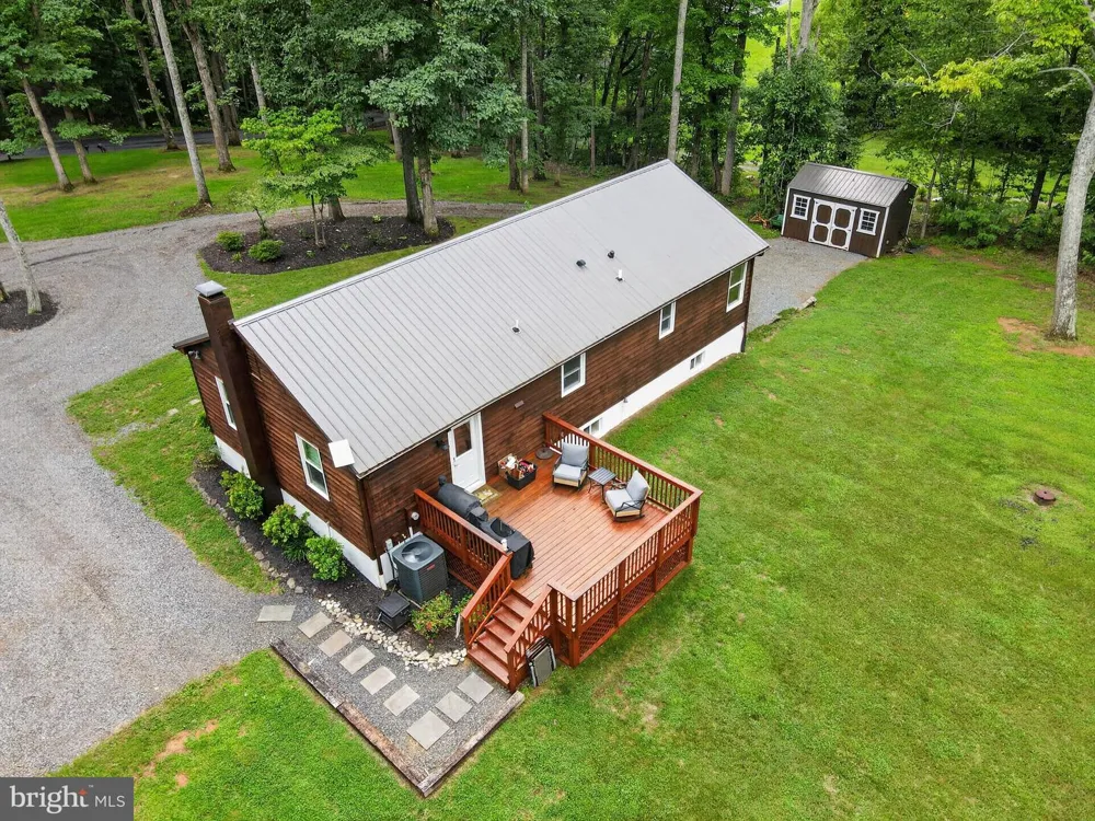 4055 NOVUM ROAD Reva, VA 22735