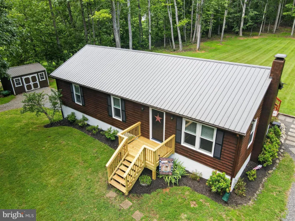 4055 NOVUM ROAD Reva, VA 22735