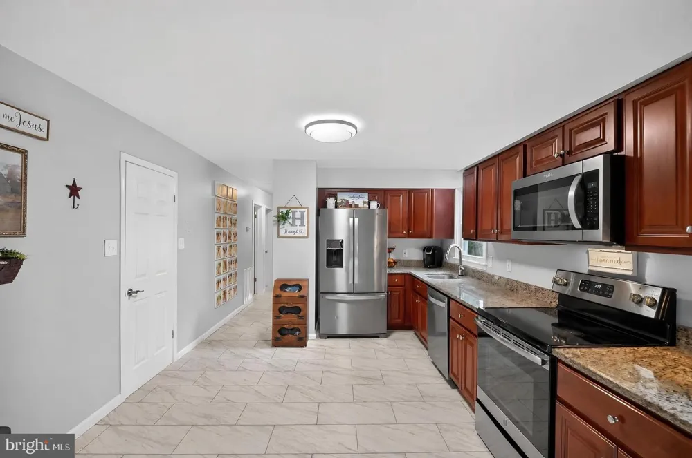 4055 NOVUM ROAD Reva, VA 22735