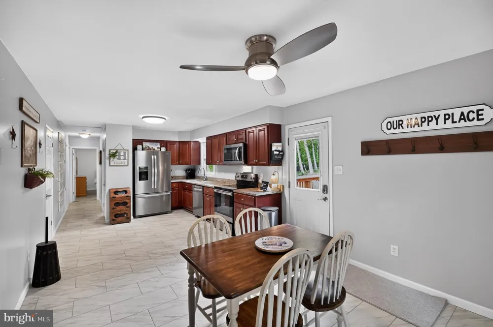 4055 NOVUM ROAD Reva, VA 22735