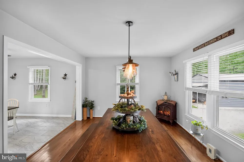 4055 NOVUM ROAD Reva, VA 22735
