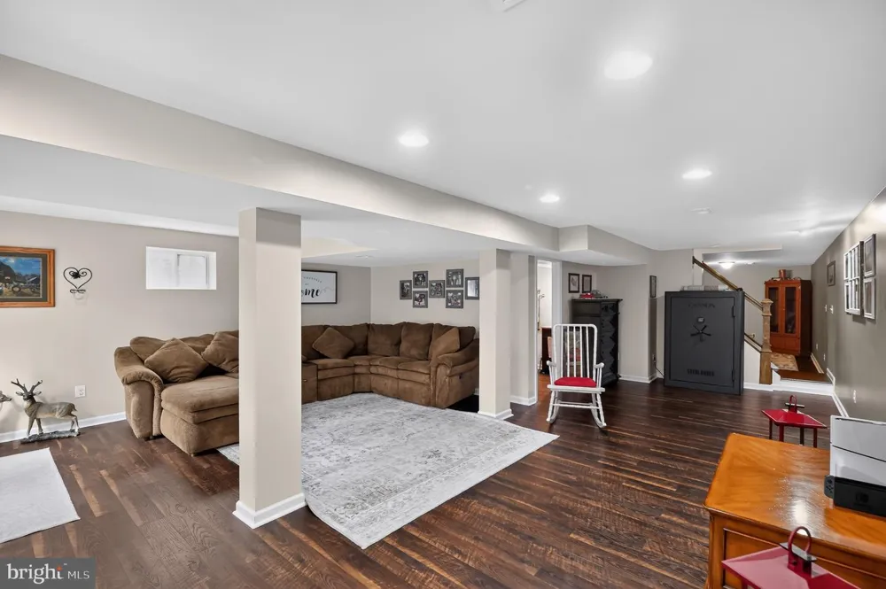 4055 NOVUM ROAD Reva, VA 22735