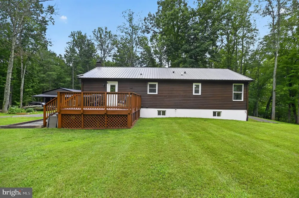 4055 NOVUM ROAD Reva, VA 22735