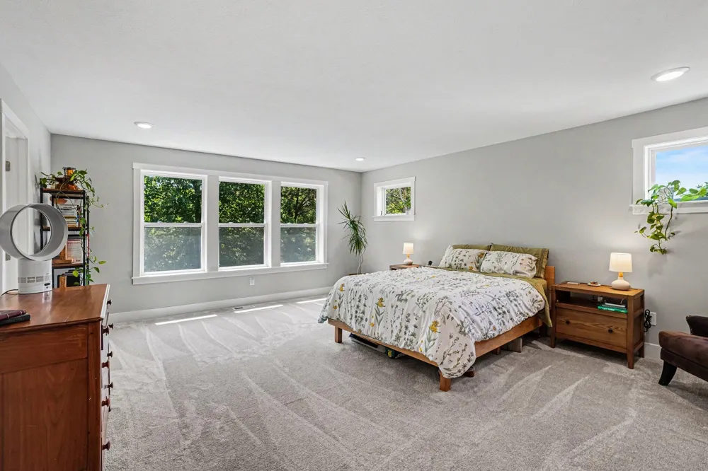 5927 Boxthorn Trail Kalamazoo, MI 49009