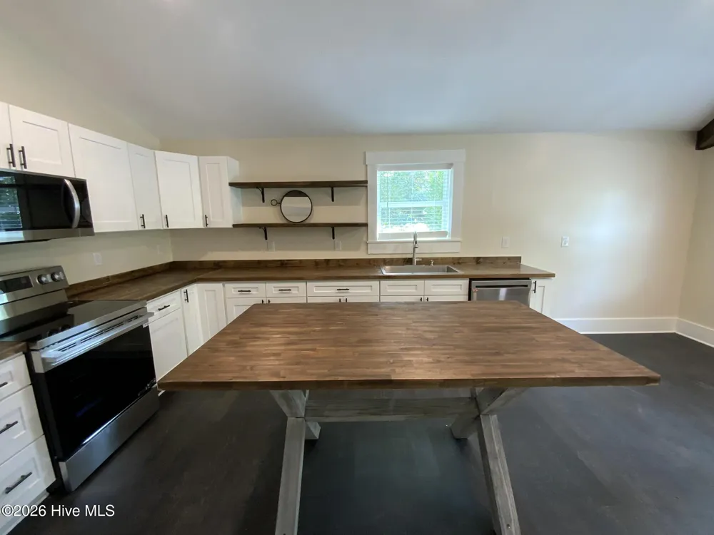 789 Main Street #C Andrews, NC 28901