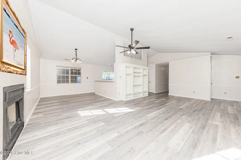 2601 Idlebrook Circle Midway Park, NC 28544