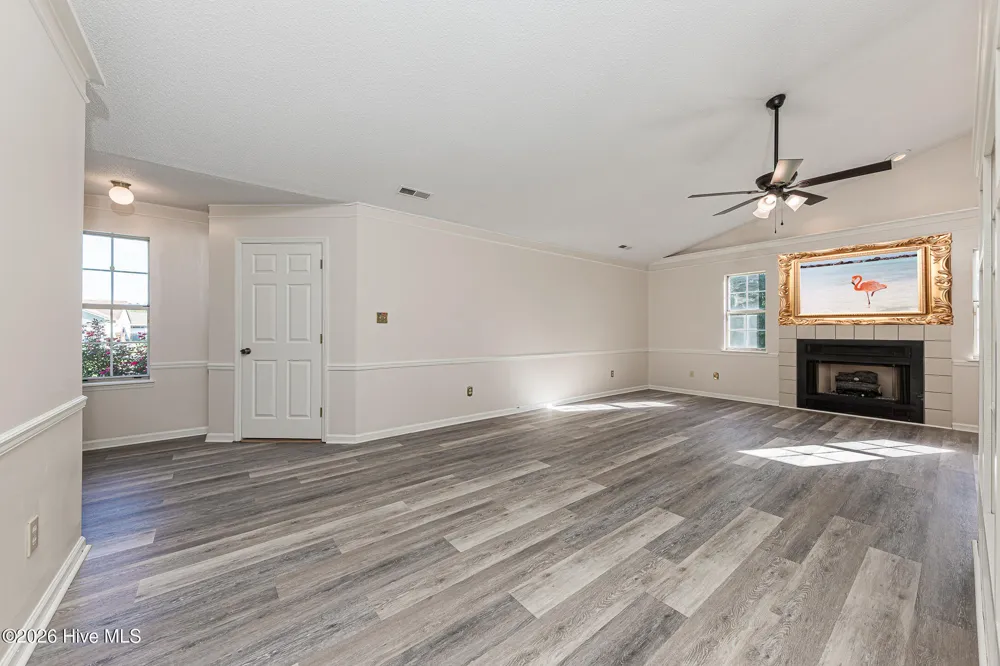 2601 Idlebrook Circle Midway Park, NC 28544