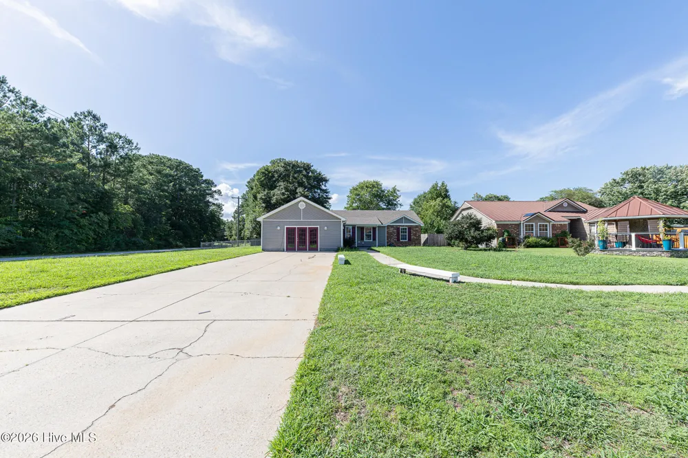 2601 Idlebrook Circle Midway Park, NC 28544