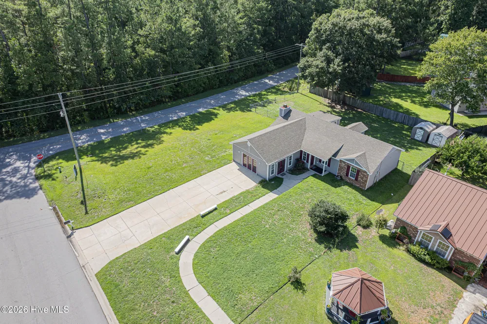 2601 Idlebrook Circle Midway Park, NC 28544
