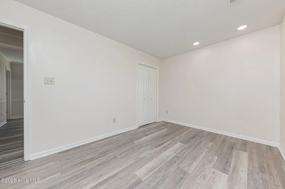 2601 Idlebrook Circle Midway Park, NC 28544