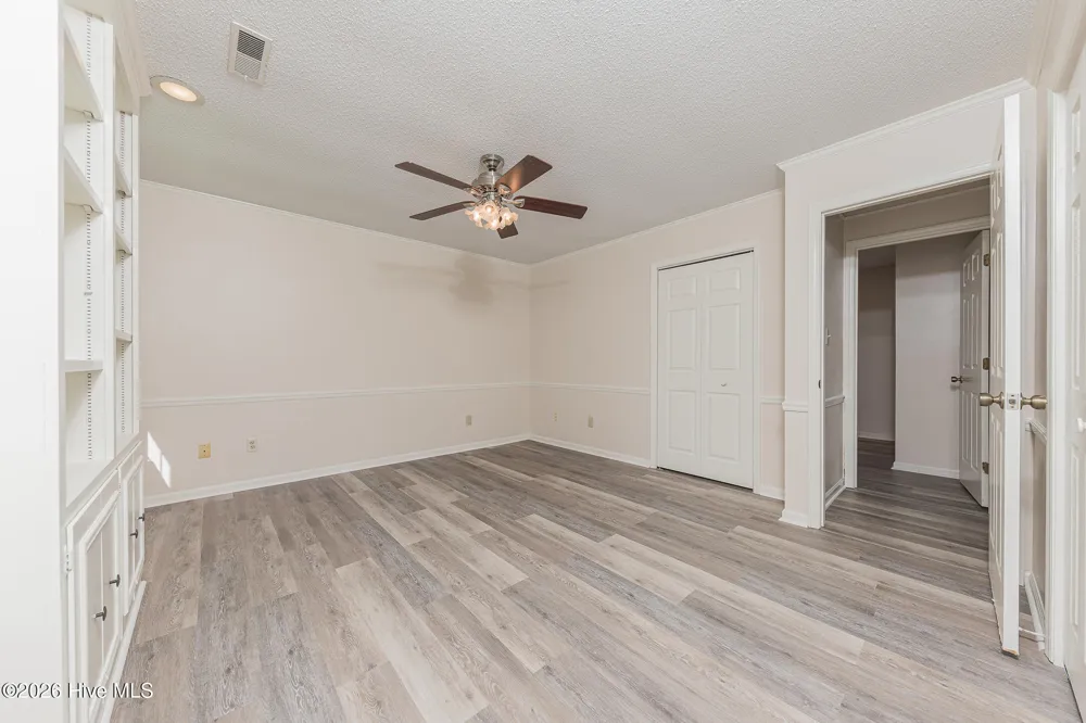 2601 Idlebrook Circle Midway Park, NC 28544