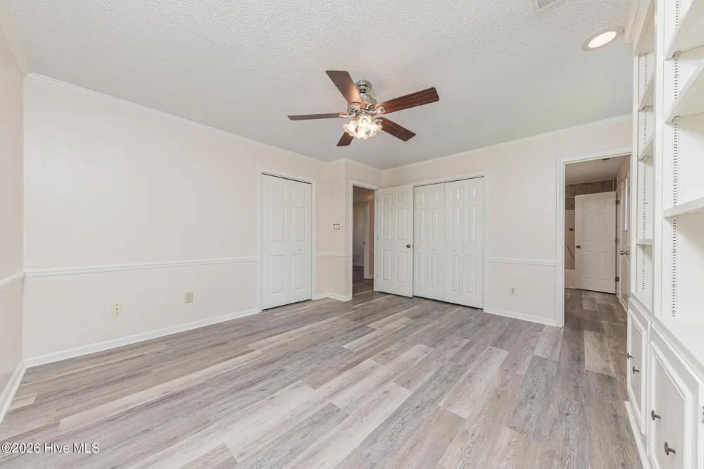 2601 Idlebrook Circle Midway Park, NC 28544