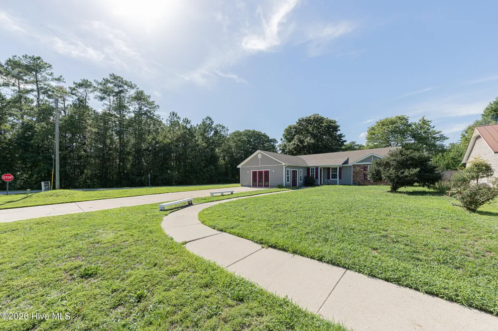 2601 Idlebrook Circle Midway Park, NC 28544