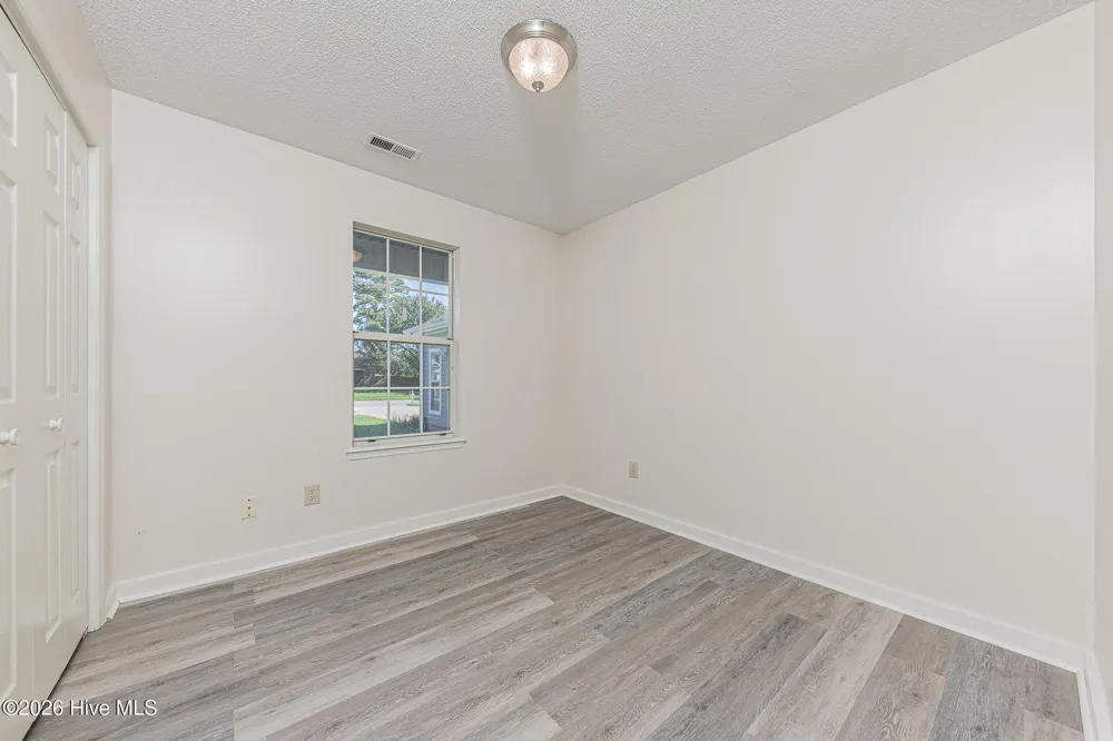 2601 Idlebrook Circle Midway Park, NC 28544
