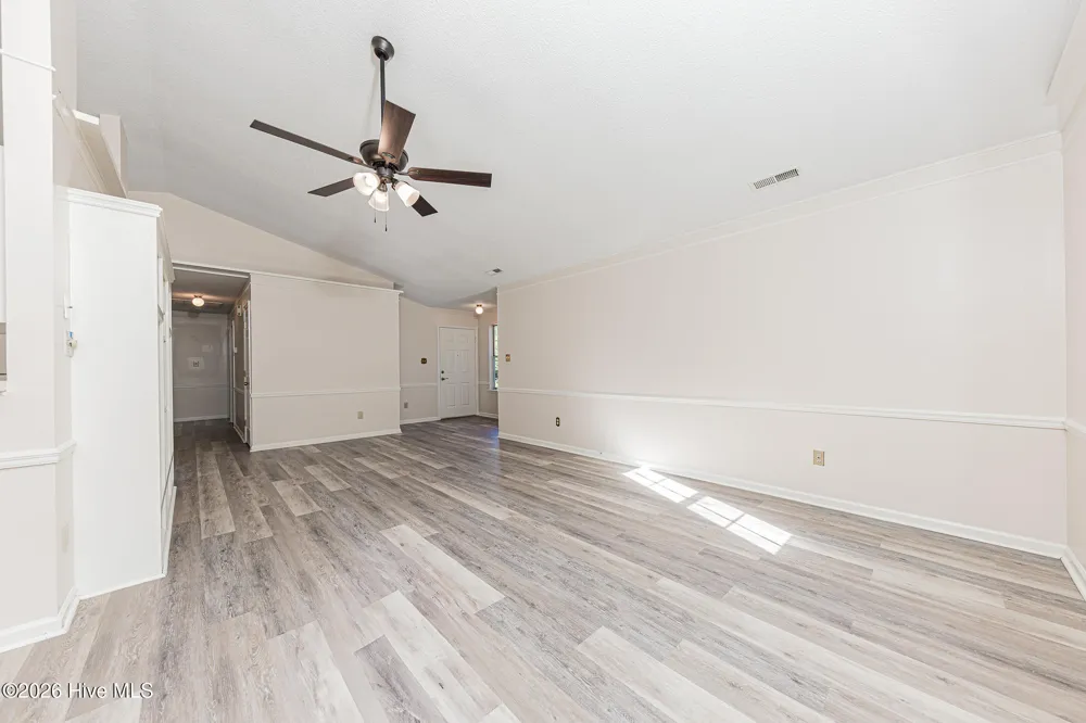 2601 Idlebrook Circle Midway Park, NC 28544